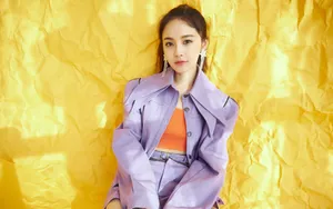 张佳宁运动风牛仔装图片