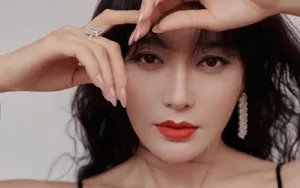 秦岚性感迷人图片_2