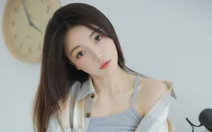 长发吊带神仙姐姐美女图片