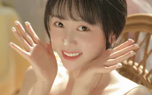 零食美女图片_4