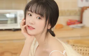 零食美女图片_5