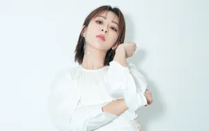 杨紫白裙写真壁纸图片_3