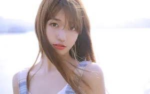 清纯长发美女海边图片_8