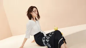 李沁清新少女风壁纸_6