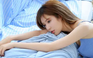 夏日清凉吊带衫美女图片_7