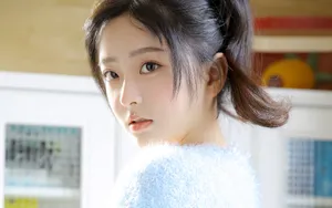 精致萝莉小美女写真图片_11