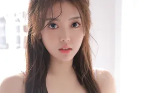 水嫩吊带裙美女图片_4