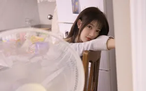 清纯吊带美女图片_10