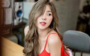 台湾美女性感背心图片_5