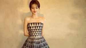白鹿性感优雅迷人图片_2