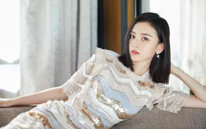 宋祖儿优雅女人味写真壁纸