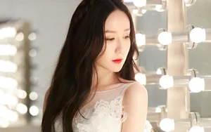娄艺潇迷人写真图片_3