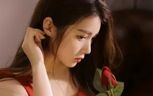 性感美女红裙图片_3