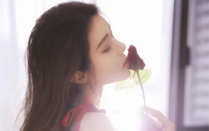 性感美女红裙图片_8