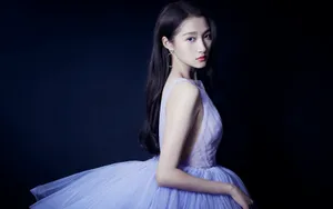 关晓彤优雅性感壁纸_2