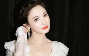 彭小苒性感优雅图片_4