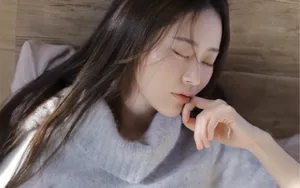 清新自然长发美女图片_2