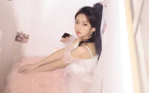 美女蕾丝白纱图片_2