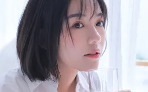 白衬衣美女头像图片_3