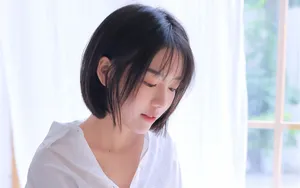 白衬衣美女头像图片_6