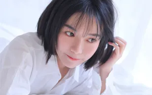 白衬衣美女头像图片_8
