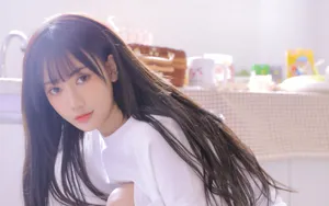 清新长发美女壁纸_2