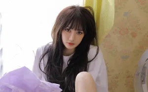 清新长发美女壁纸_5