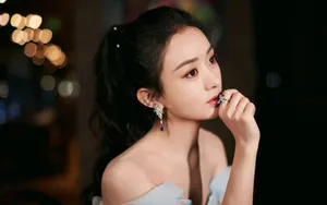 赵丽颖优雅性感抹胸纱裙壁纸_2
