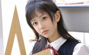 制服美女学生图片_3