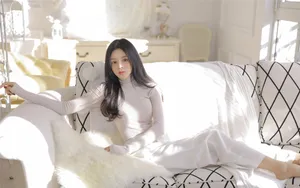 高颜值诱人美女图片_4