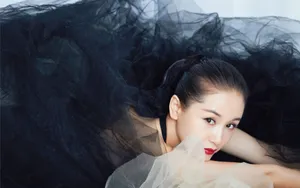 王子文黑纱裙性感壁纸_2