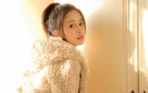 冬日暖色美女壁纸_2