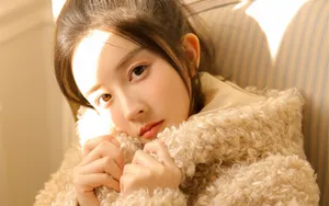 冬日暖色美女壁纸_5