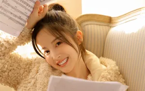 冬日暖色美女壁纸_6