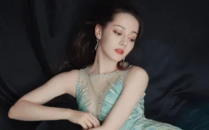 迪丽热巴性感写真壁纸_7