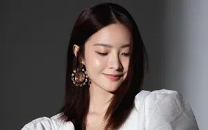 赖雨濛俏丽美人壁纸_8