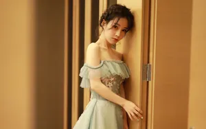 冯提莫甜美性感桌面壁纸_4