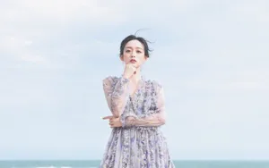何泓姗清新风格壁纸_3