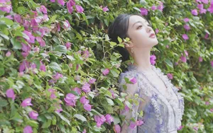 何泓姗清新风格壁纸_4
