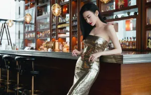 景甜鱼尾裙性感壁纸