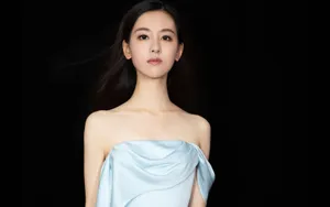 陈都灵性感抹胸裙图片_3