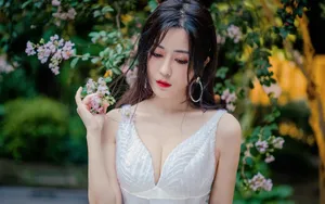汤晶媚性感图片