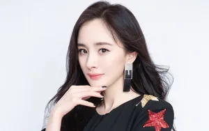 杨幂白皙水嫩写真壁纸_9