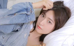 白嫩美女图片_11