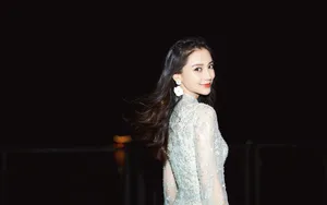 angelababy肉色白纱裙图片_7