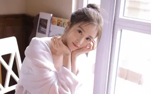 甜美吊带睡裙美女图片_9