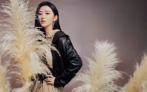 玉女景甜壁纸_3