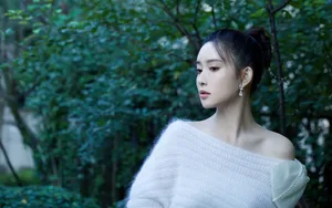 性感露肩美女孟子义图片_2