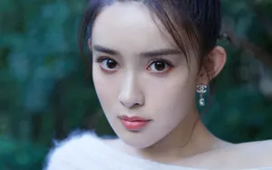 性感露肩美女孟子义图片_6