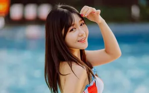 泳池泳装美女图片_7